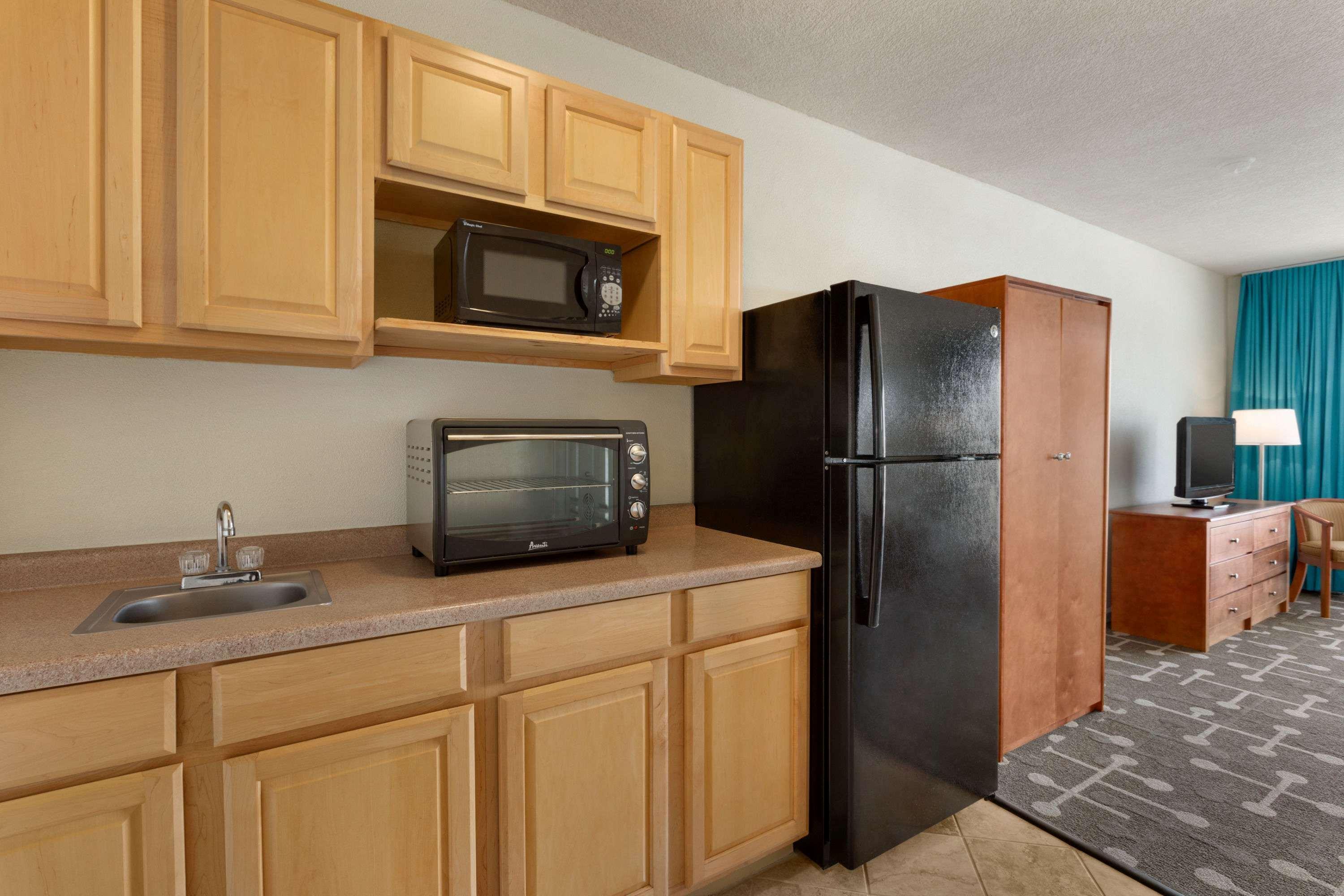 Howard Johnson By Wyndham Ocean City Oceanfront Dış mekan fotoğraf