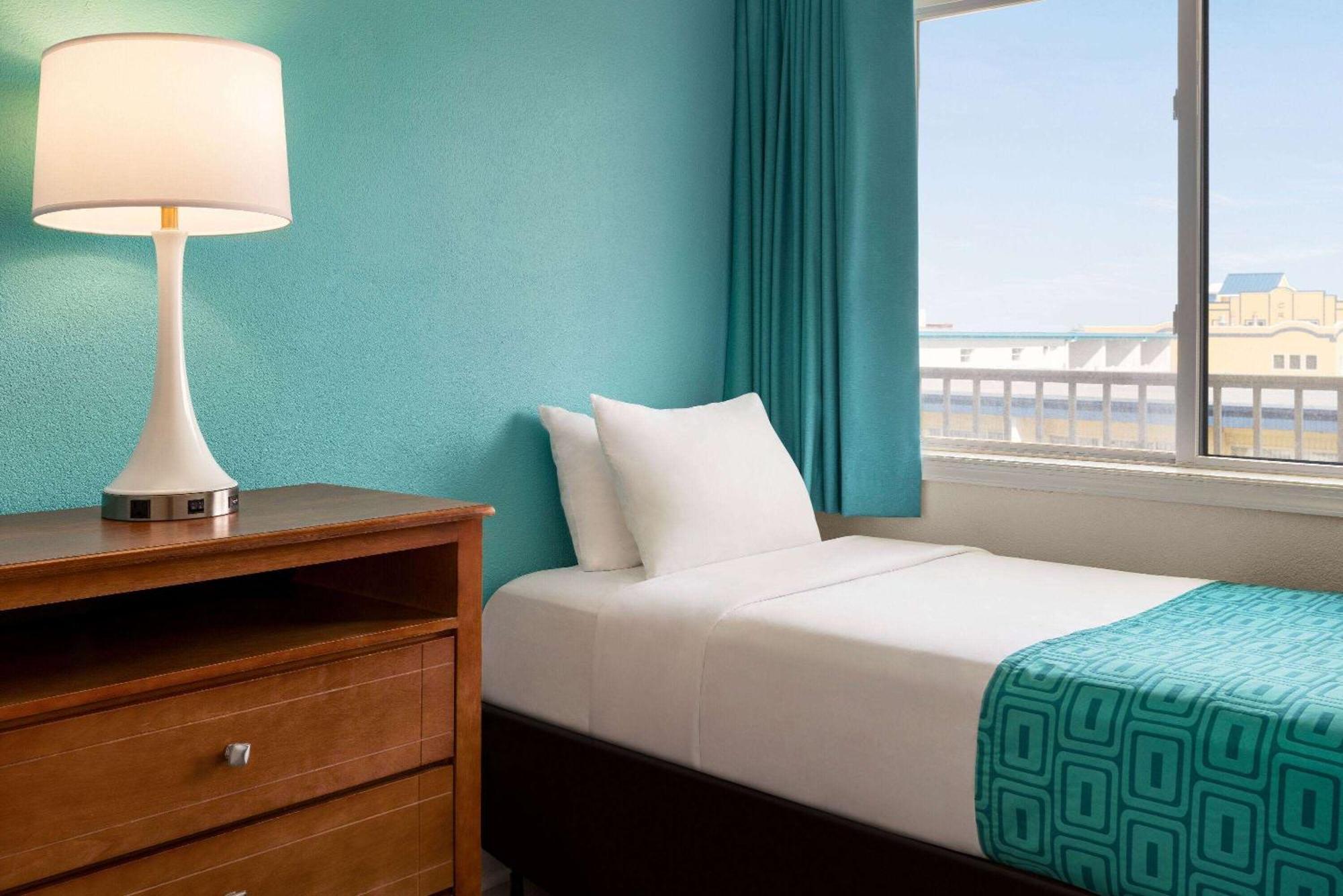 Howard Johnson By Wyndham Ocean City Oceanfront Dış mekan fotoğraf