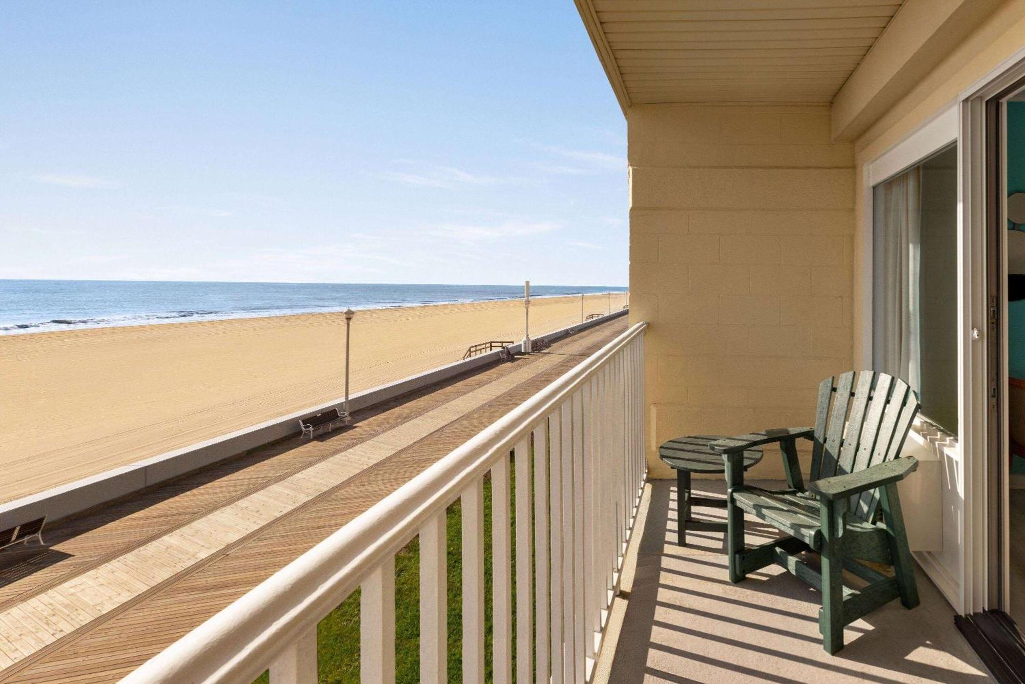 Howard Johnson By Wyndham Ocean City Oceanfront Dış mekan fotoğraf